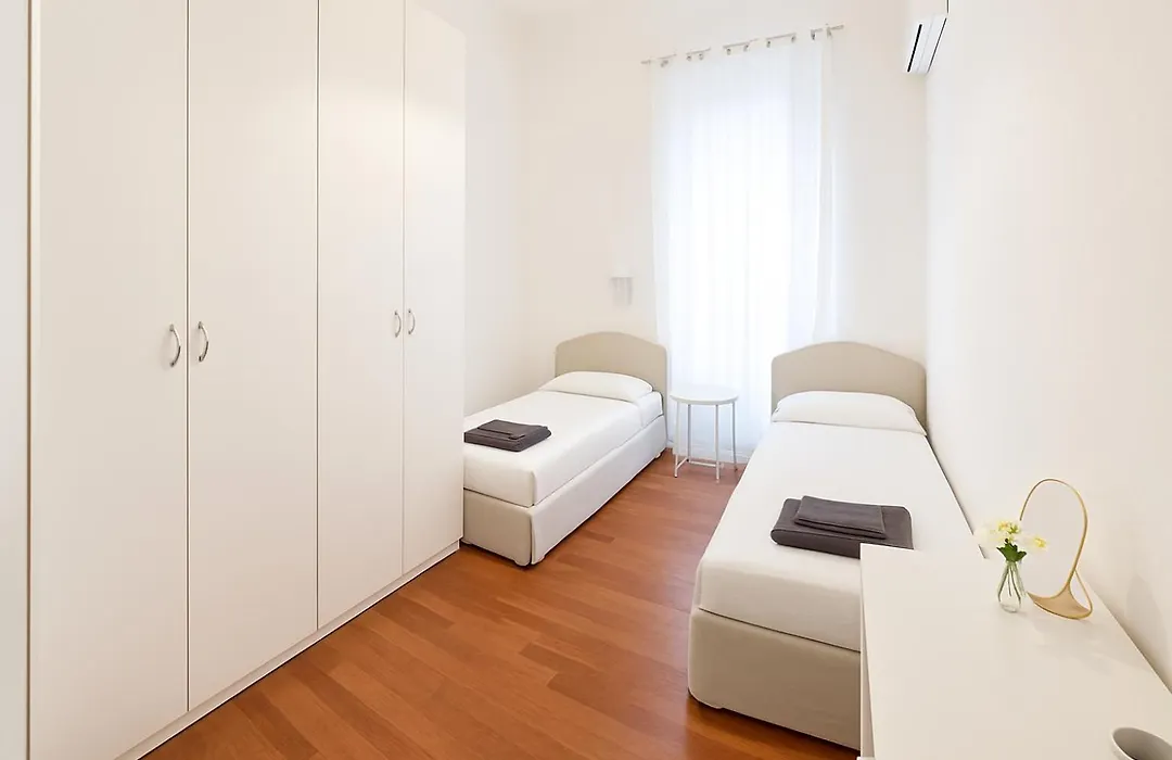 Casa Ozanam - Quiet And Spacious 6 Beds - Metro Lima Buenos Aires - Duomo 8 Min-1